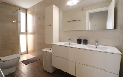 Resale - Townhouse -
Daya Vieja - Daya Vieja - Town