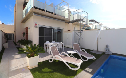 Resale - Townhouse -
Daya Vieja - Daya Vieja - Town