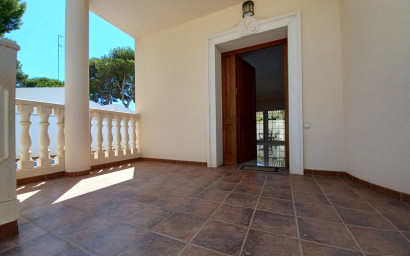 Herverkoop - Villa -
Cabo Roig