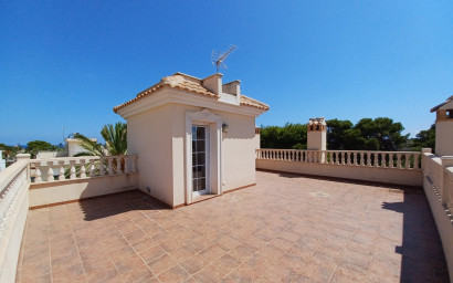 Herverkoop - Villa -
Cabo Roig