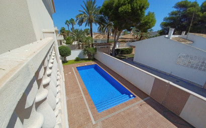 Herverkoop - Villa -
Cabo Roig