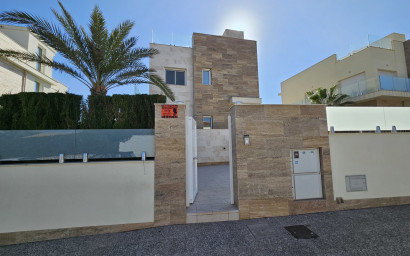 Revente - Villa -
La Zenia