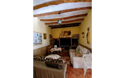 Revente - Maison de campagne -
Caudete