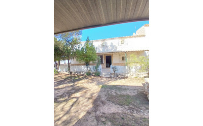 Revente - Maison de campagne -
Caudete