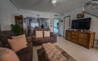 Herverkoop - Herenhuis -
Ciudad Quesada - Lo Marabú