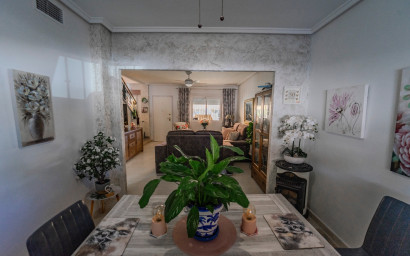 Herverkoop - Herenhuis -
Ciudad Quesada - Lo Marabú