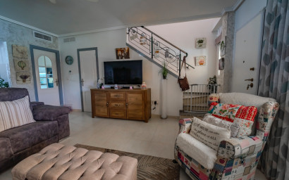 Herverkoop - Herenhuis -
Ciudad Quesada - Lo Marabú