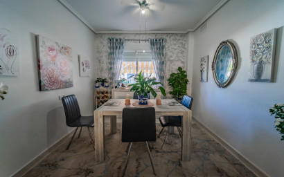 Herverkoop - Herenhuis -
Ciudad Quesada - Lo Marabú