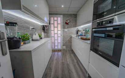 Herverkoop - Herenhuis -
Ciudad Quesada - Lo Marabú