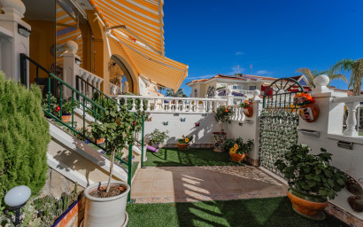 Herverkoop - Herenhuis -
Ciudad Quesada - Lo Marabú