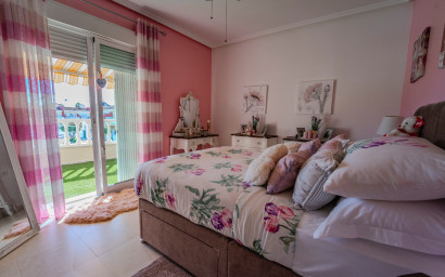 Herverkoop - Herenhuis -
Ciudad Quesada - Lo Marabú