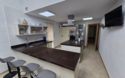 Resale - Villa -
Salinas