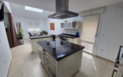 Resale - Villa -
Salinas