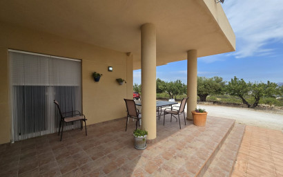 Resale - Villa -
Salinas