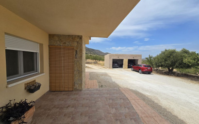 Resale - Villa -
Salinas