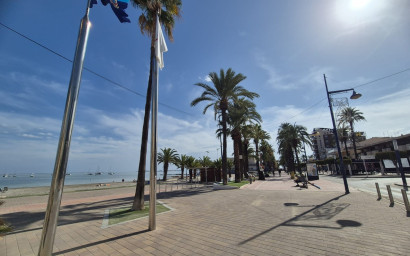 Revente - Maison mitoyenne -
Santiago de La Ribera - Santiago de La Ribera - Town