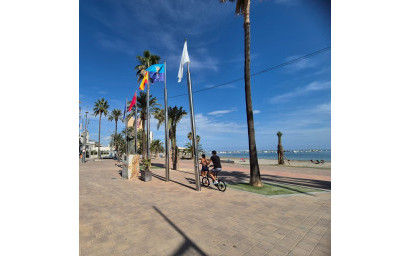 Revente - Maison mitoyenne -
Santiago de La Ribera - Santiago de La Ribera - Town