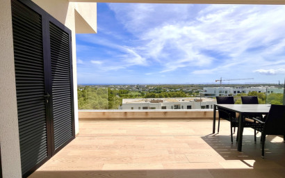 Resale - Apartment -
Las Colinas Golf Resort