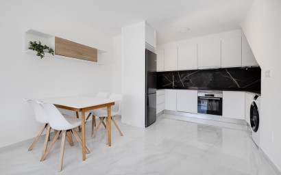 Herverkoop - Penthouse -
Torrevieja - El Limonar