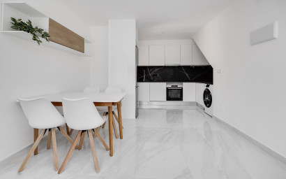 Herverkoop - Penthouse -
Torrevieja - El Limonar