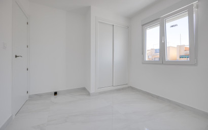 Herverkoop - Penthouse -
Torrevieja - El Limonar