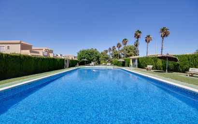 Herverkoop - Penthouse -
Torrevieja - El Limonar