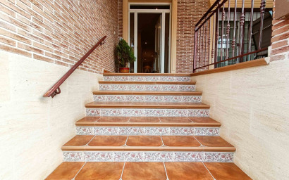 Herverkoop - Herenhuis -
Hondón de los Fráiles