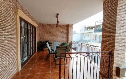 Herverkoop - Herenhuis -
Hondón de los Fráiles