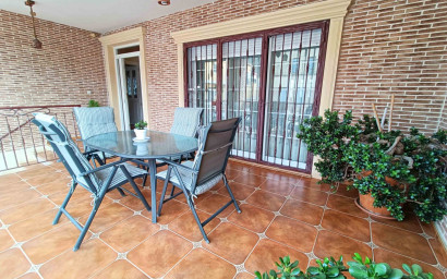 Herverkoop - Herenhuis -
Hondón de los Fráiles