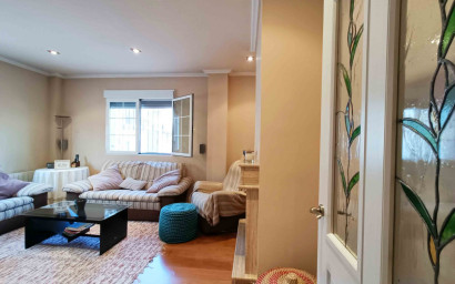 Herverkoop - Herenhuis -
Hondón de los Fráiles