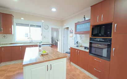 Herverkoop - Herenhuis -
Hondón de los Fráiles