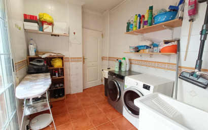 Herverkoop - Herenhuis -
Hondón de los Fráiles