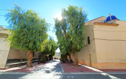 Herverkoop - Herenhuis -
Hondón de los Fráiles