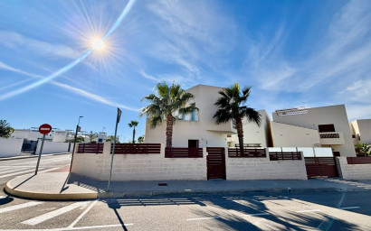 Resale - Villa -
Benijofar - Benijofar - Village