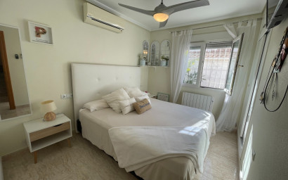 Herverkoop - Herenhuis -
Torre de La Horadada - Torre de La Horadada - Town