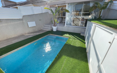 Herverkoop - Herenhuis -
Torre de La Horadada - Torre de La Horadada - Town