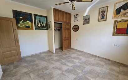 Herverkoop - Villa -
Sax