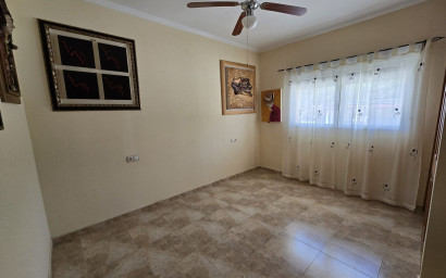 Herverkoop - Villa -
Sax