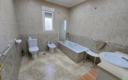 Herverkoop - Villa -
Sax