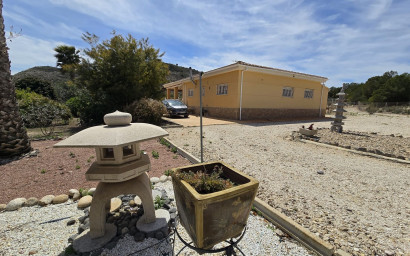 Herverkoop - Villa -
Sax