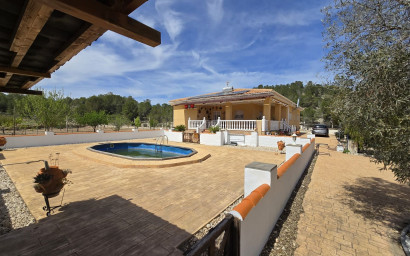 Herverkoop - Villa -
Sax