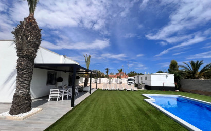 Resale - Finca / Country Property -
Elche - La Marina