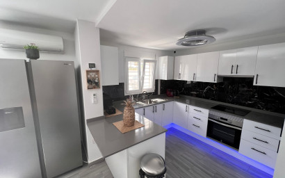 Resale - Finca / Country Property -
Elche - La Marina