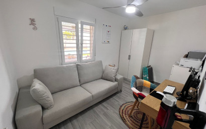 Resale - Finca / Country Property -
Elche - La Marina