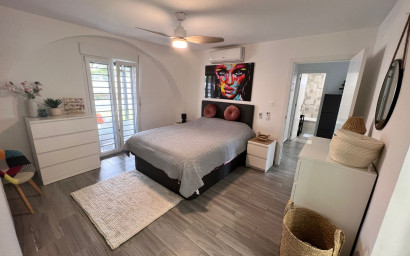 Resale - Finca / Country Property -
Elche - La Marina