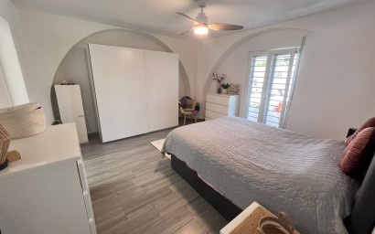 Resale - Finca / Country Property -
Elche - La Marina