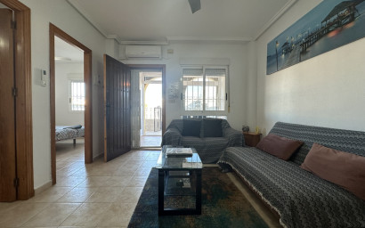 Herverkoop - Plat -
La Zenia