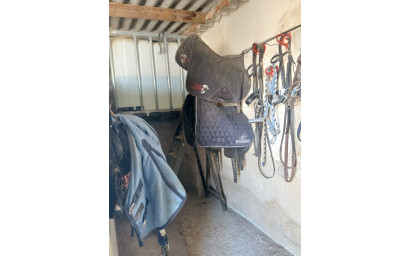 Herverkoop - Hippische installaties -
Monovar