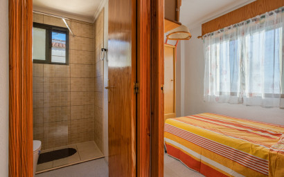 Herverkoop - Plat -
Torrevieja - La Siesta