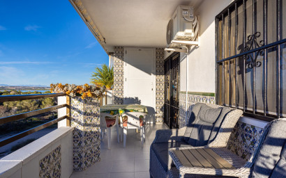 Herverkoop - Plat -
Torrevieja - La Siesta